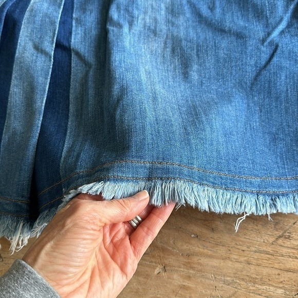 See By Chloe Indigo Denim Skirt Size 26 | Boho Western Chic Fringe Raw Hem - Picture 11 of 11